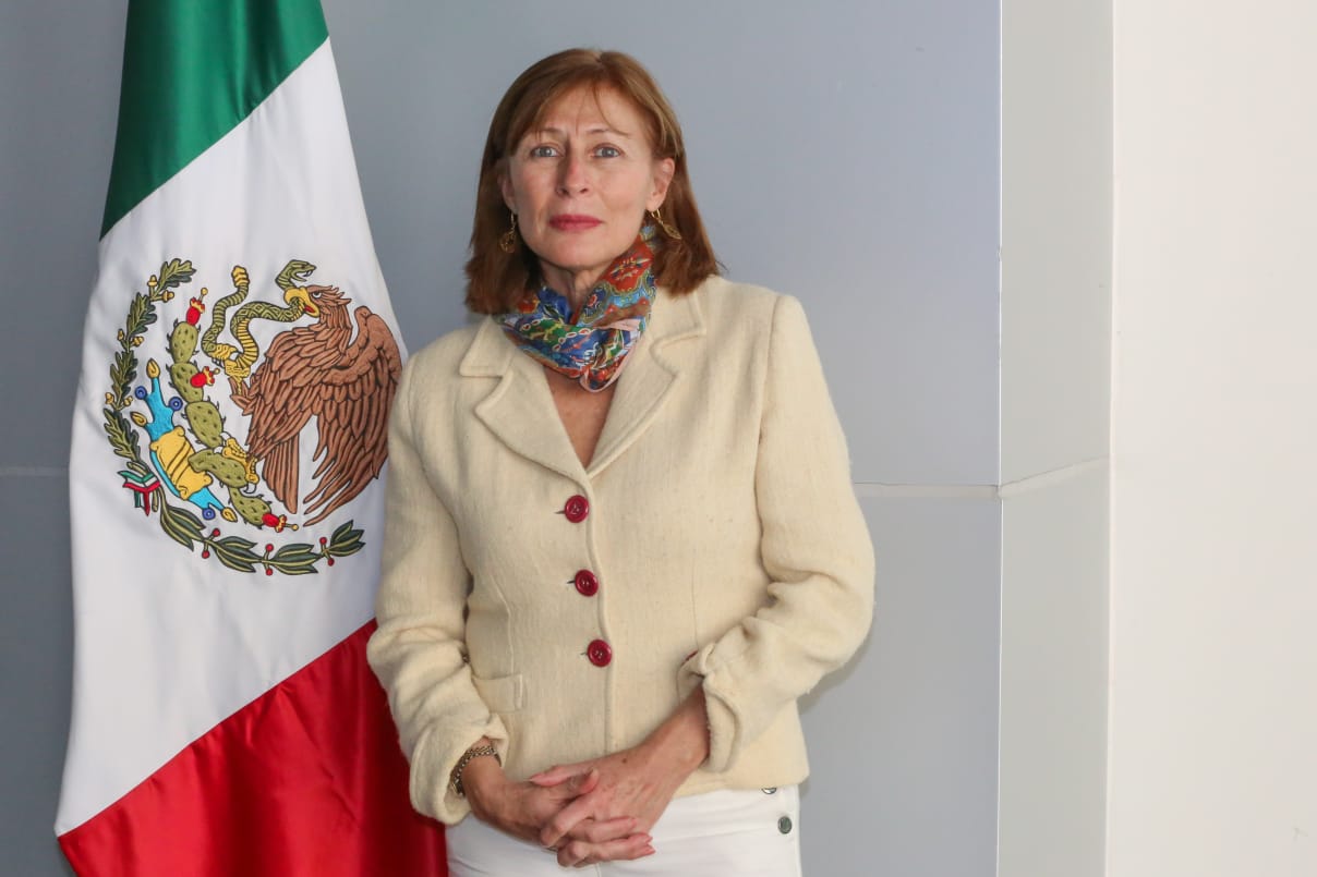Tatiana Clouthier, secretaria de Economía, deja la titularidad del cargo federal