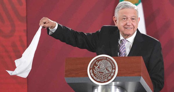 AMLO insiste en una tregua mundial y critica pruebas con misiles