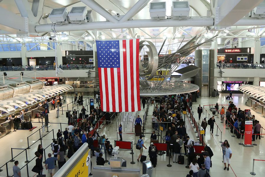 Grupo prorruso hackea páginas web de más de una docena de aeropuertos de EE.UU.