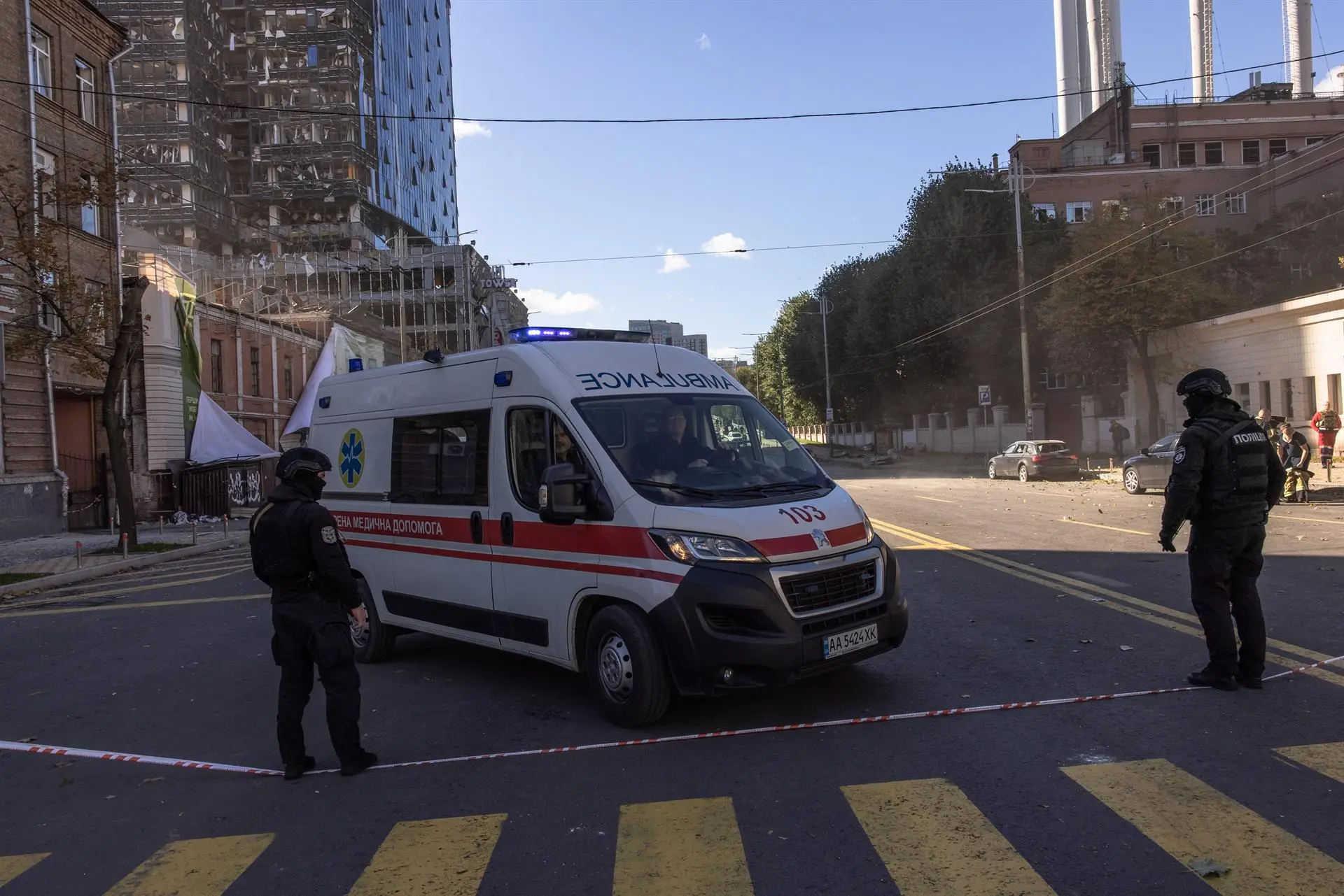 Embajada de México en Ucrania pide mantenerse resguardados