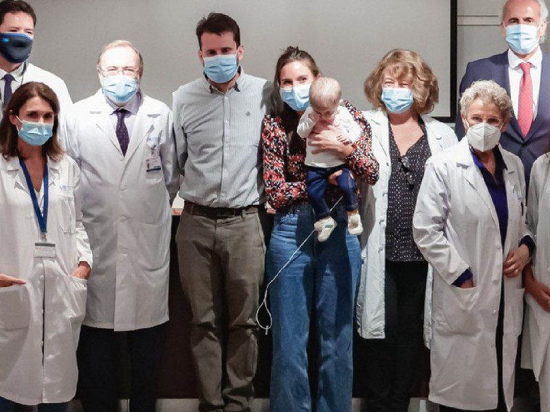 Bebé recibe primer trasplante de intestino en el mundo en donación en asistolia