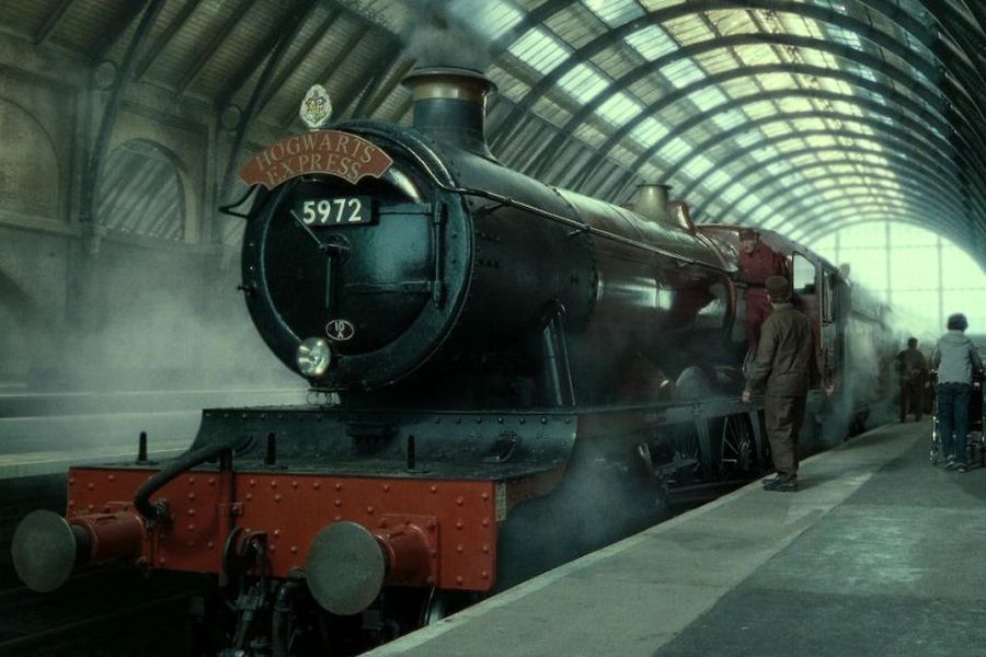 Gobierno de la CDMX compara el Tren Ligero con el Expreso de Hogwarts