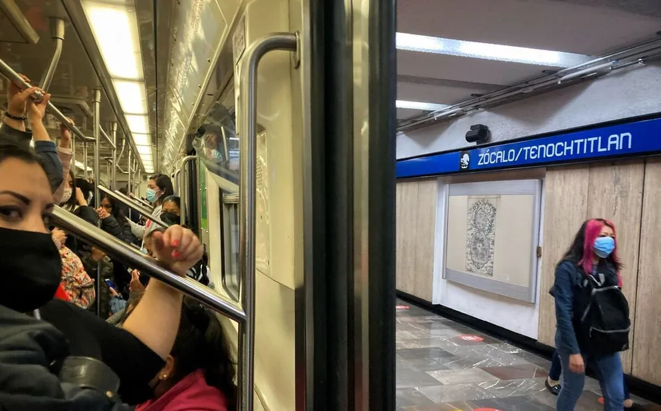 Suspenden servicio en L2 del Metro CDMX por rescate de persona en vías