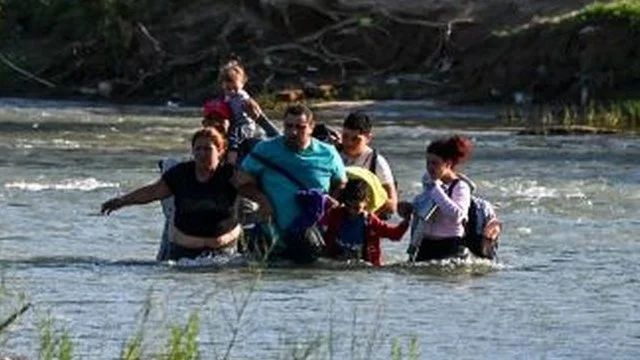 México considera positivo el plan de EE.UU. para regular migrantes venezolanos