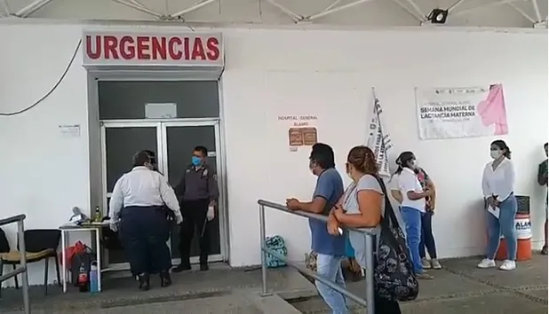 30 alumnos de secundaria en Veracruz se desmayan por supuesta intoxicación