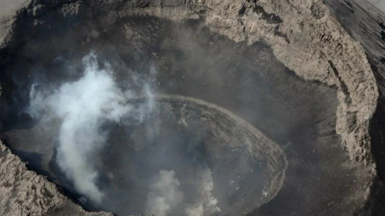 Reportan formación de domo de 60 metros de diámetro en cráter del Popocatépetl