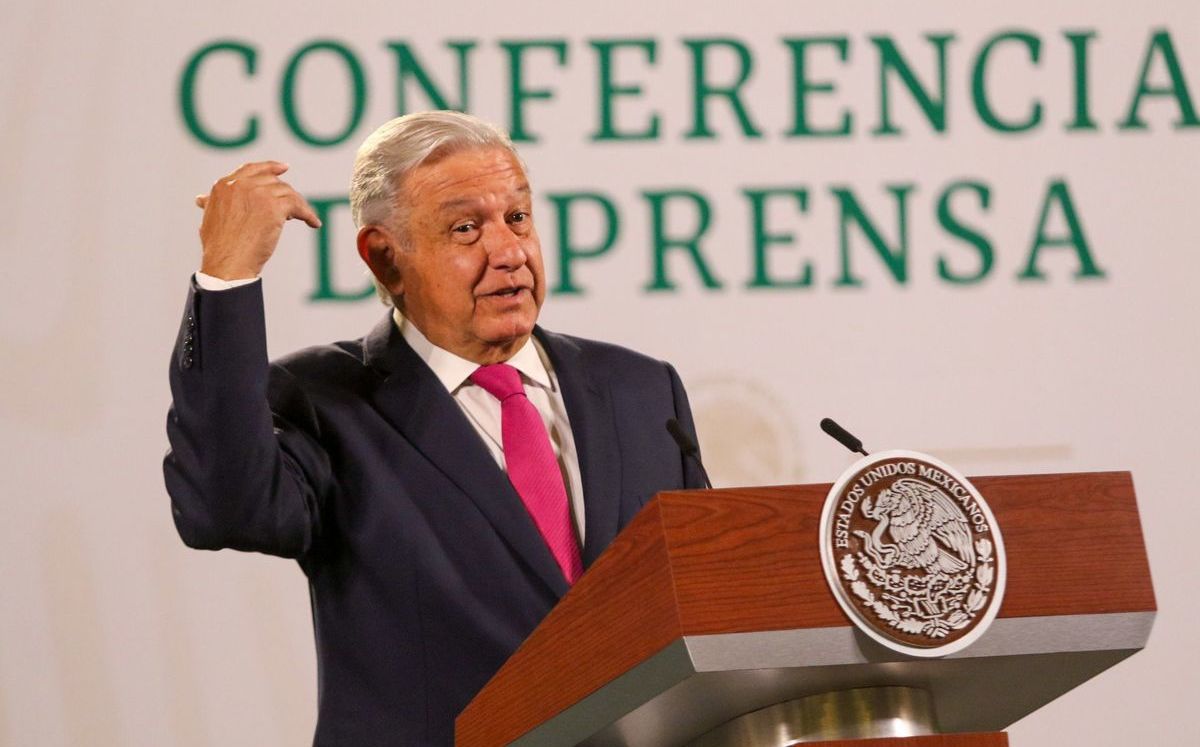 AMLO asegura que entregará en 2024 "la estafeta" a quien va a continuar la 4T