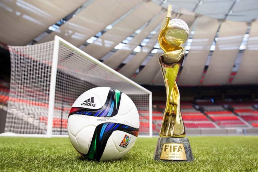 FIFA pide "pagar lo que el futbol femenino merece" para transmitir Mundial de 2023