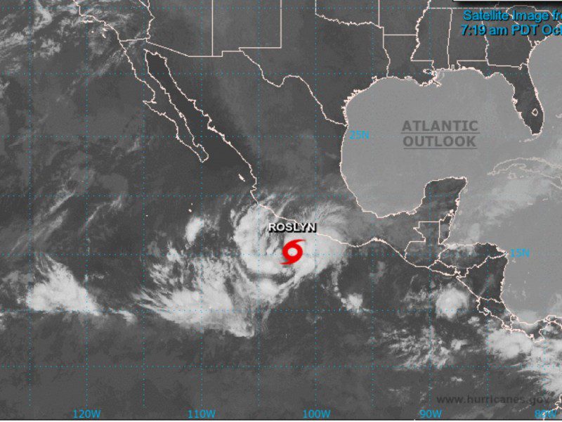 Se forma la tormenta tropical 'Roslyn' frente a las costas de Guerrero