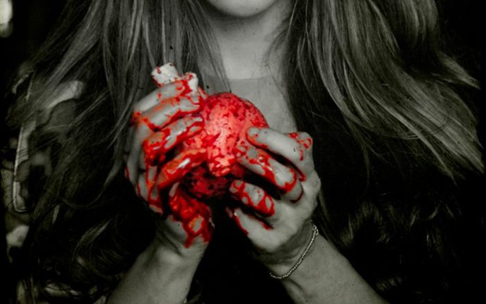 A un día de su estreno, 'Monotonía' de Shakira se posiciona en primer lugar de iTunes