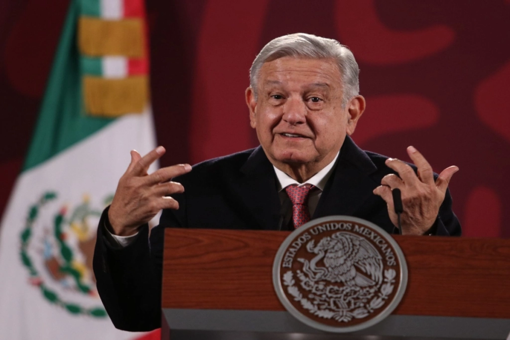 "Algo en el agua": AMLO descarta cocaína en intoxicación de estudiantes en Chiapas