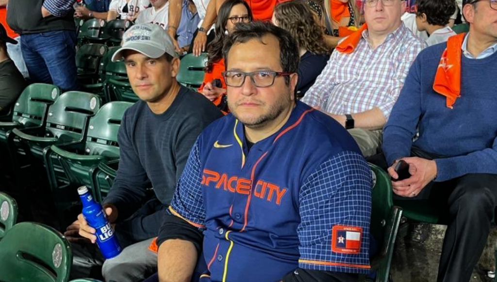 Critican a José Ramón López Beltrán, hijo de AMLO, por falta de austeridad