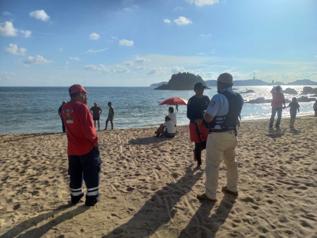 Jugador de Cruz Azul desaparece tras ser arrastrado por el mar en Acapulco