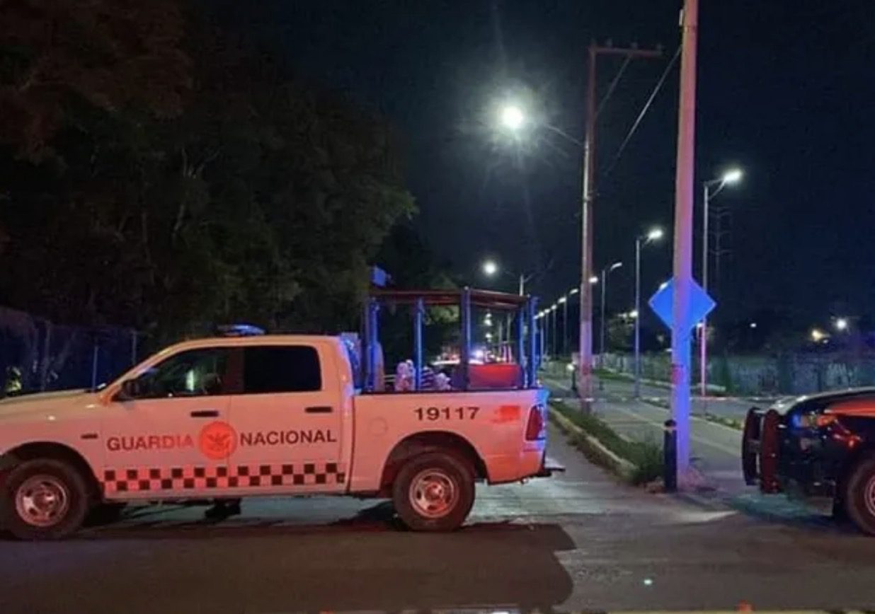 Asesinan a tiros a padre de familia frente a sus hijas y esposa, en Cancún