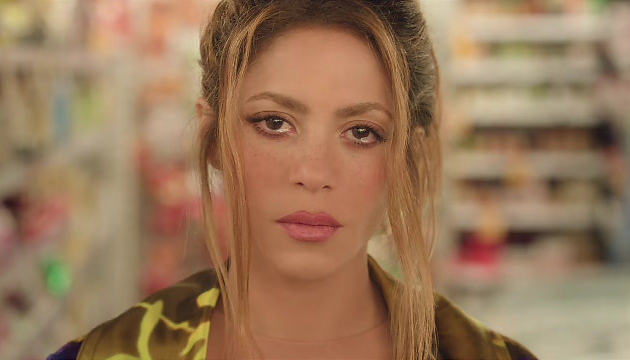 Piqué visita a Shakira tras hospitalización de su padre