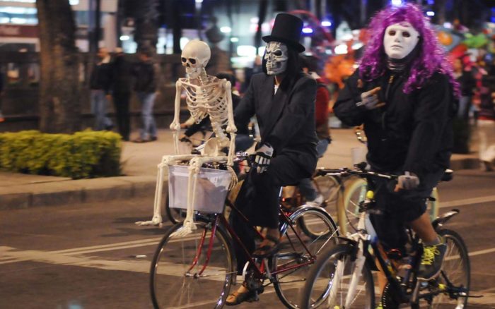 CDMX invita a Paseo Nocturno en bici por el Día de Muertos: horarios, ruta y actividades