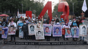 AMLO no descarta más órdenes de aprehensión contra militares por el caso Ayotzinapa
