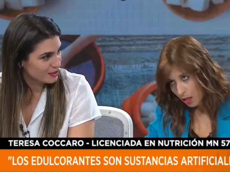 Nutrióloga recomienda no comer dulces y se desmaya por bajón de azúcar #VIDEO