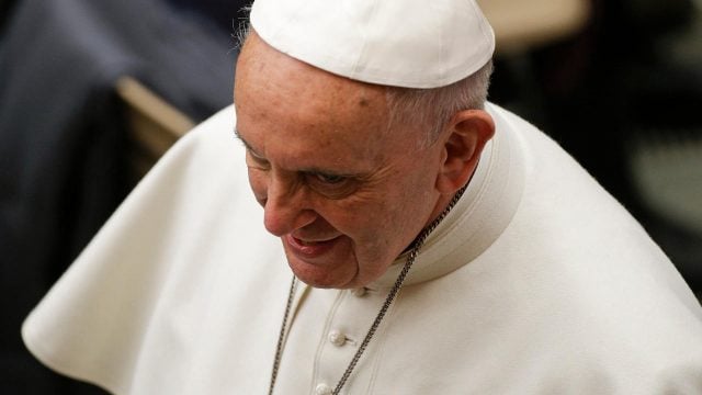 Papa Francisco alerta que la pornografía es también "un vicio" de sacerdotes y monjas
