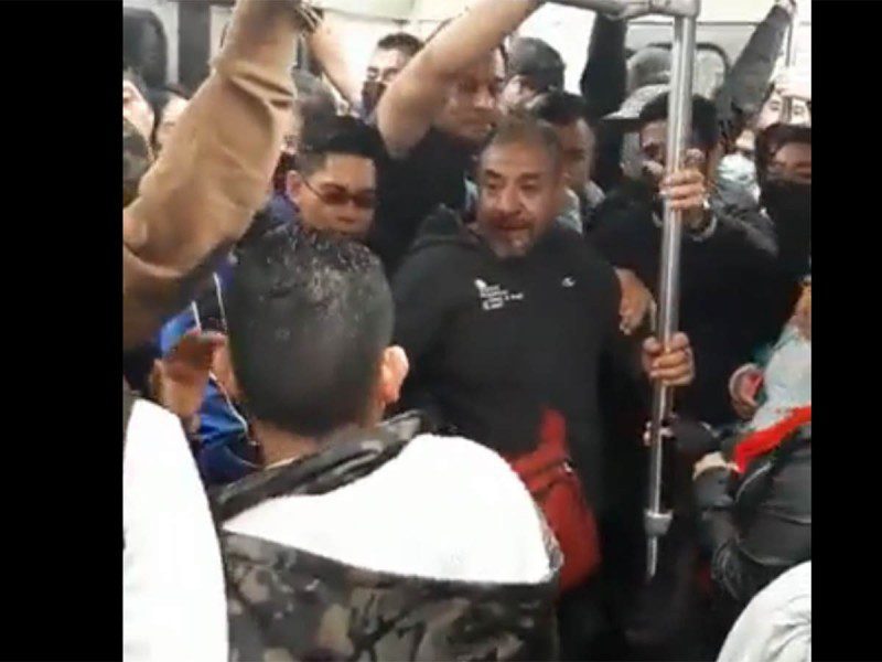 Sujeto hiere con arma blanca a dos mujeres y un hombre en Metro Chabacano #VIDEO