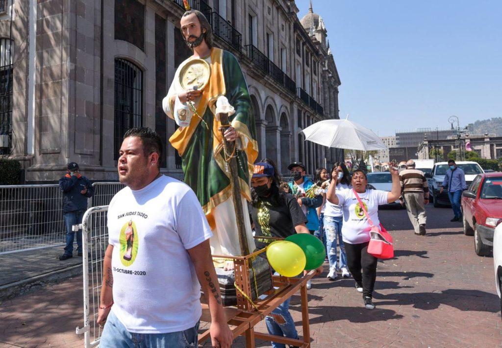 Fieles de San Judas Tadeo se congregan en San Hipólito; consulta las alternativas viales