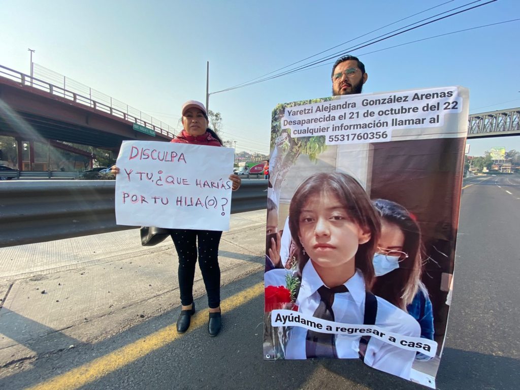 Familiares cierran la México-Pachuca por la desaparición de una menor en Ecatepec