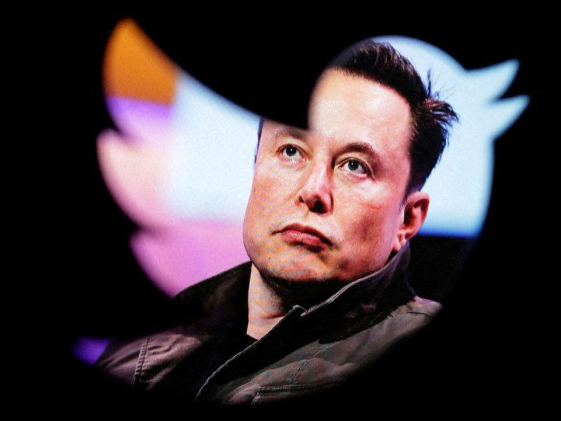 Musk estaría planeando que Twitter cobre 20 dólares mensuales a las cuentas verificadas