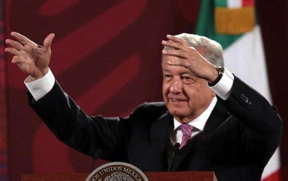 AMLO felicita a ‘Checo’ Pérez y al Pachuca por sus respectivos triunfos