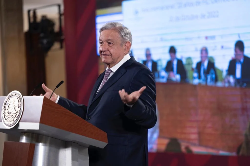 Iglesia católica tacha de "regresiva" la reforma electoral de AMLO