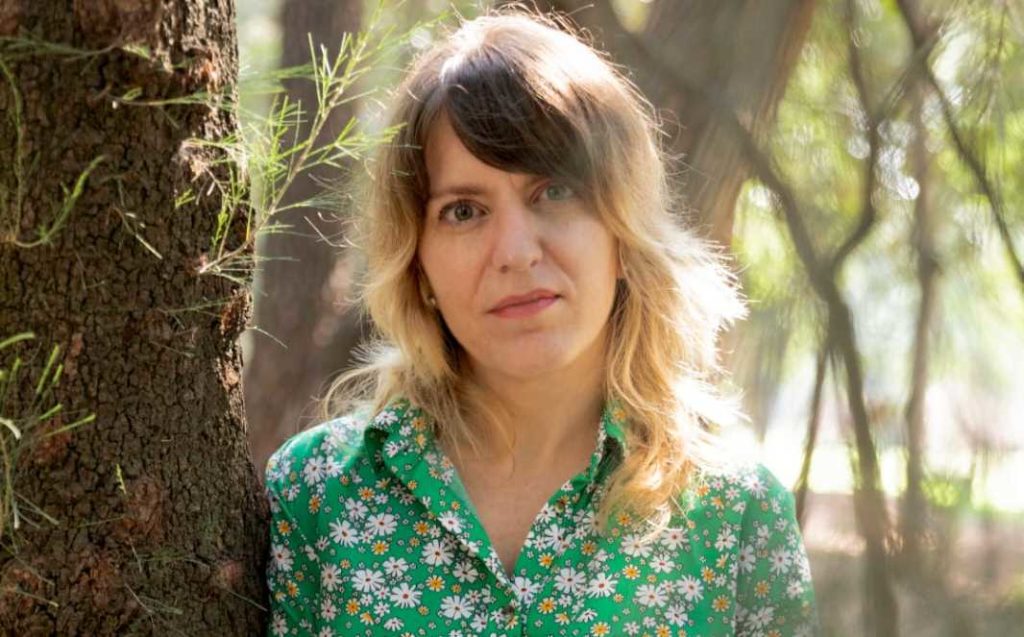 Daniela Tarazona se lleva el Premio de Literatura Sor Juana Inés de la Cruz 2022
