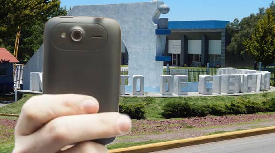 Docente de universidad de Hidalgo filmaba a sus alumnas