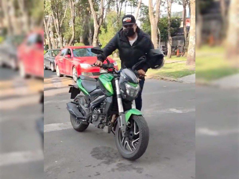 Hombre enfrenta a ladrón y frustra robo de moto en Tlalpan