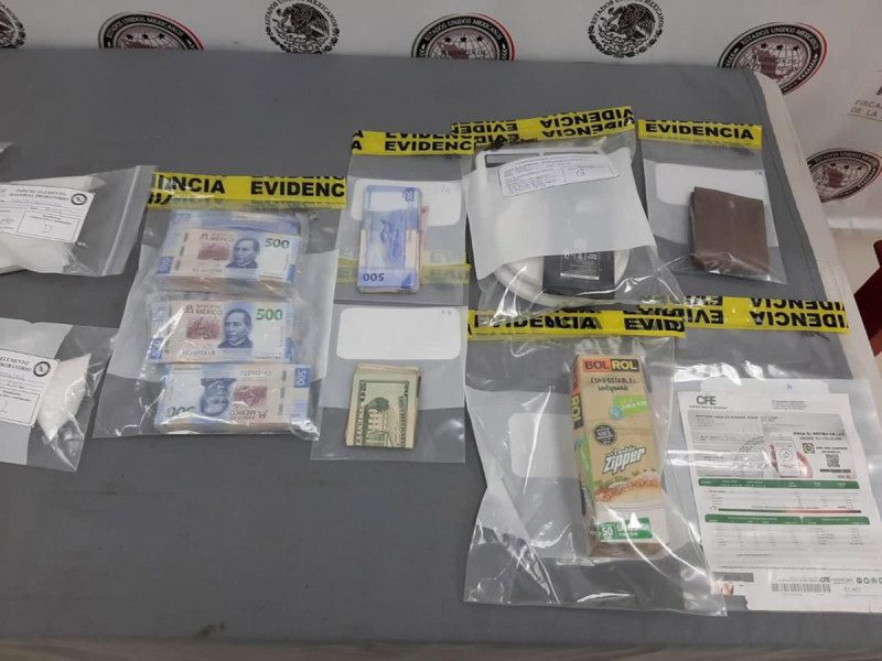 250 mil pesos, cocaína y armas decomisadas en un inmueble de Nuevo León