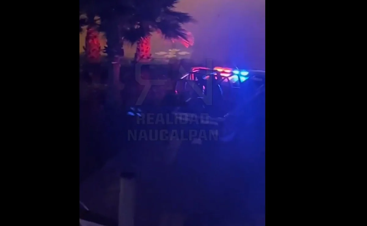 Policía cachetea e insulta a detenido en Lomas Verdes #VIDEO