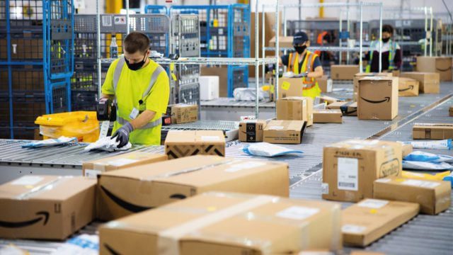 Amazon comienza los despidos masivos; saldrán 260 trabajadores