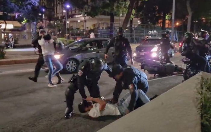 Termina a golpes entre motociclistas y policías tercera 'rodada del terror' en CDMX #VIDEOS