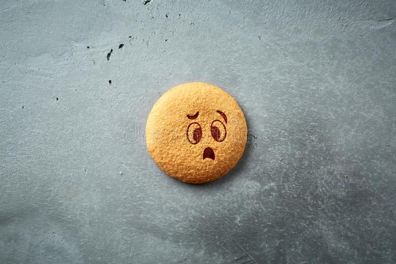 Estudiantes de la Universidad de Sinaloa se intoxican por comer galletas caducas