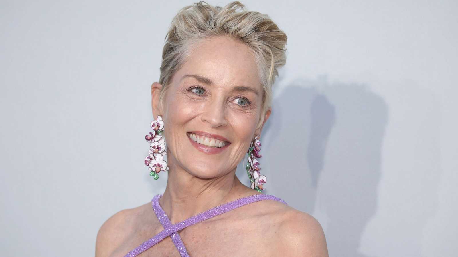 Sharon Stone descubre que tiene un tumor no canceroso tras diagnóstico erróneo