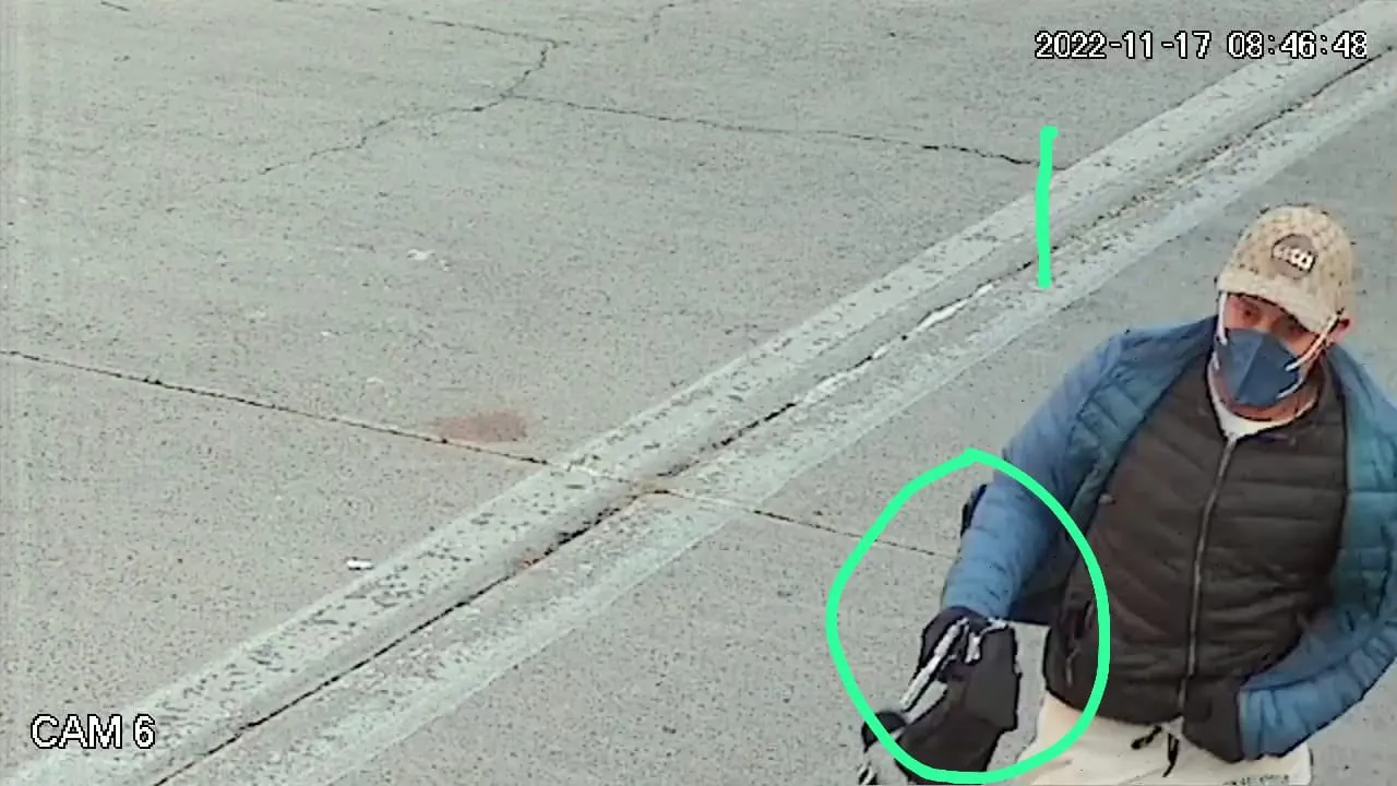 Exhiben asalto a padres de familia cerca de escuela en Tlalnepantla #VIDEO