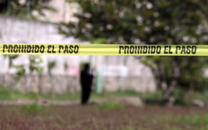 Abandonan cuerpo en una alcantarilla en Ciudad Juárez
