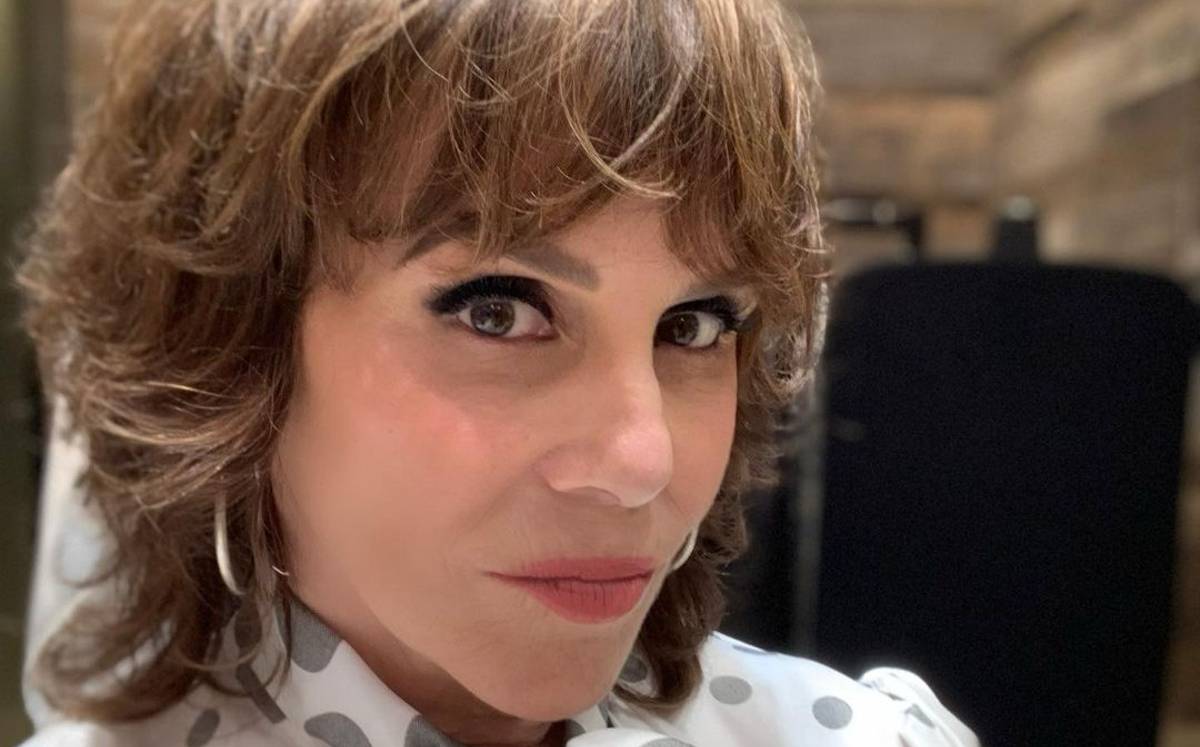 Rebecca Jones fue hospitalizada por infección pulmonar y neumonía, confirma reporte oficial