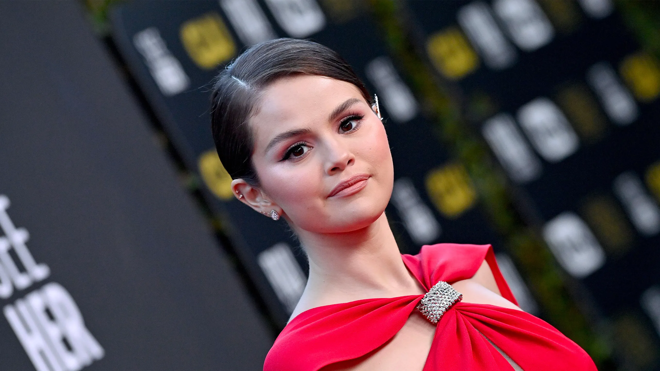 Selena Gómez habla sobre su bipolaridad y el suicidio