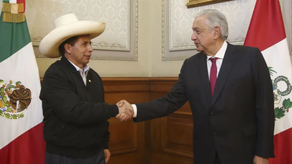 Pedro Castillo apoya cumbre de Alianza del Pacífico en Perú, como sugirió AMLO