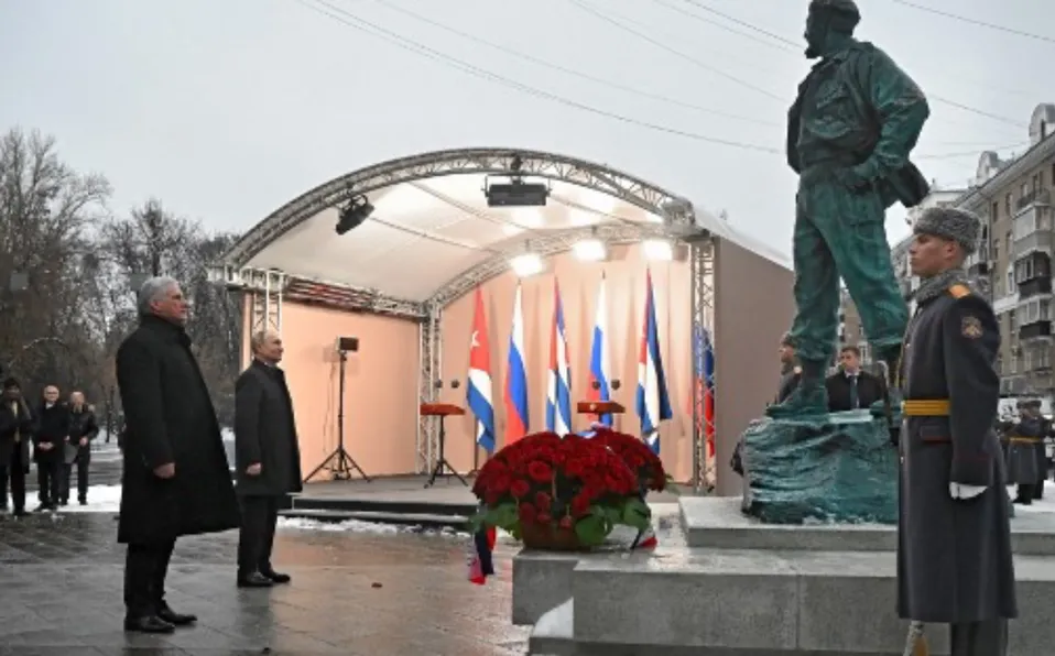 Putin y Díaz-Canel inauguran estatua de Fidel Castro en Moscú