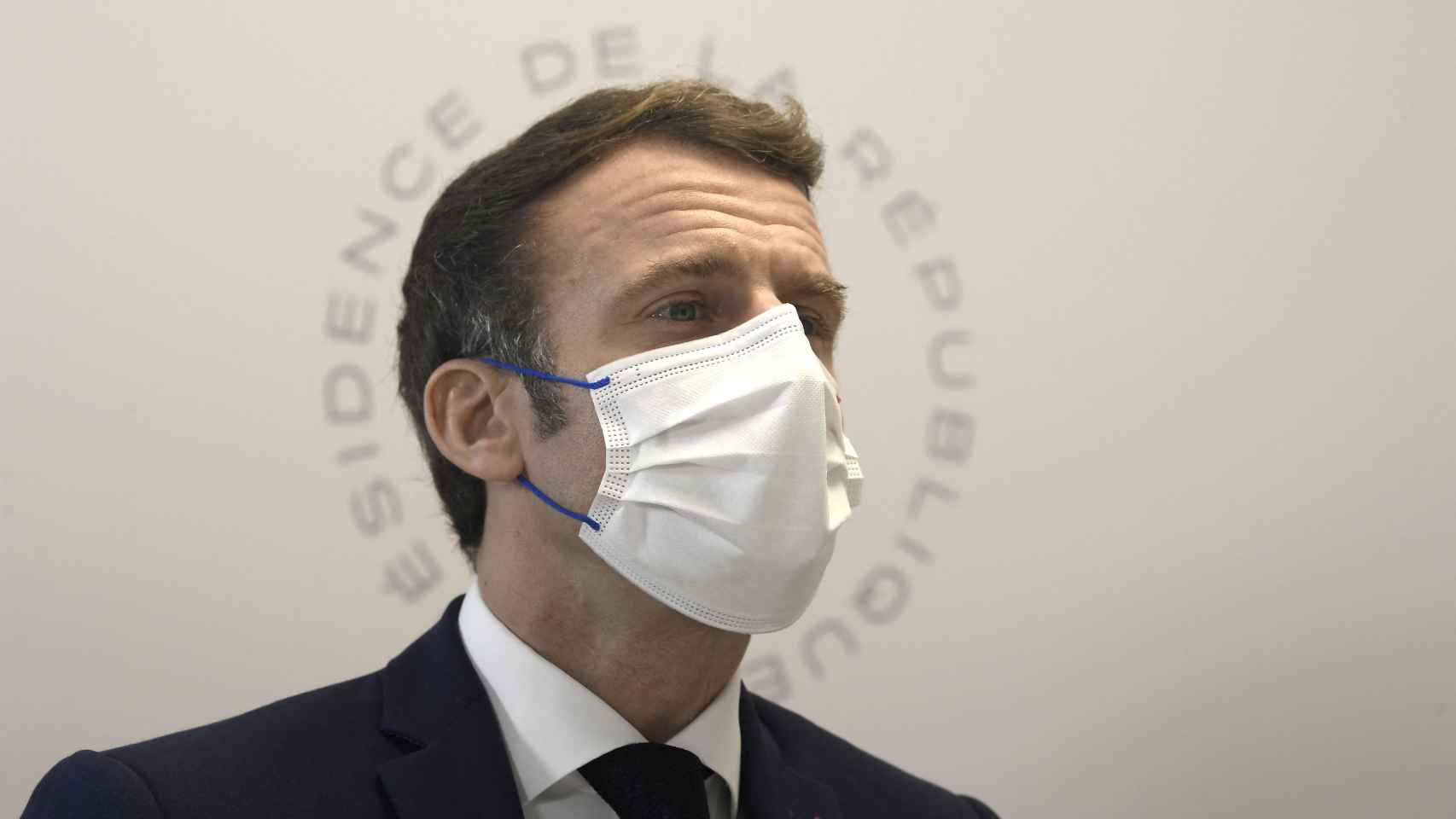 Humoristas rusos se hacen pasar por Emmanuel Macron y hablan con presidente polaco