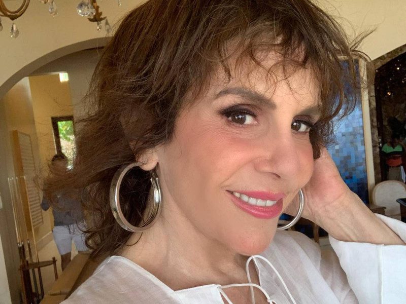 La salud de Rebecca Jones se encuentra mucho mejor y ya hasta recibió visitas