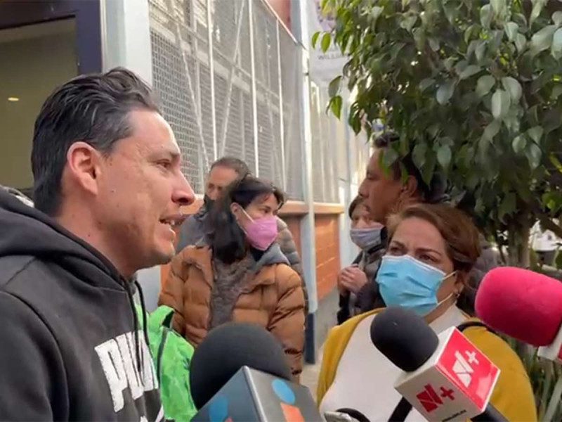 Padres protestan por muerte de niño ahogado en alberca en el Colegio Williams