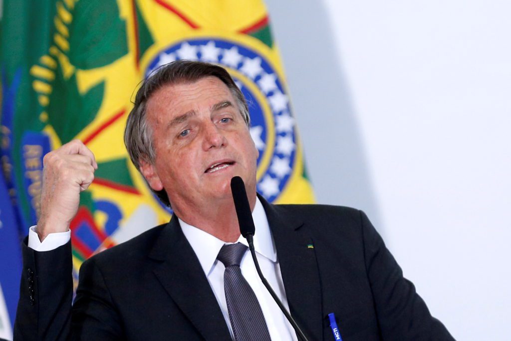 Rechaza solicitud de Bolsonaro para anular elección presidencial y le imponen una multa