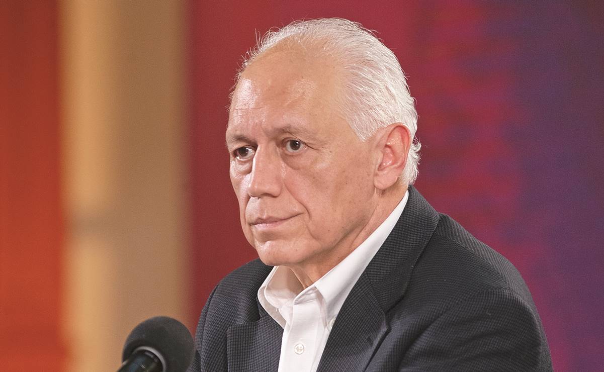 “Necesario un relevo”, dice AMLO sobre la renuncia del titular de Senasica