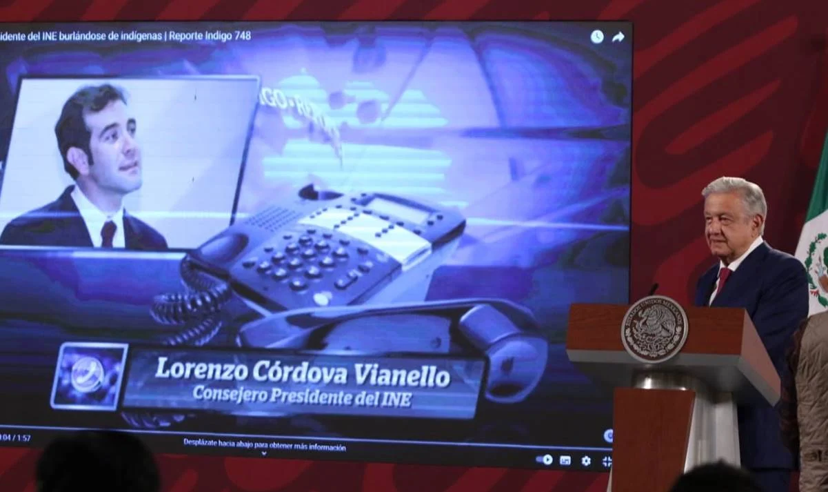 AMLO retoma audio de Córdova sobre burla a indígenas para exhibir al INE
